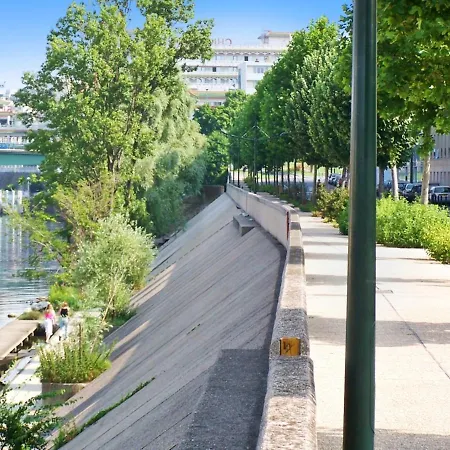 A 30m² Terrasse Et Jardin *