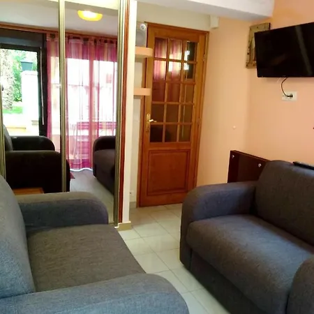 A 30m² Terrasse Et Jardin Apartment