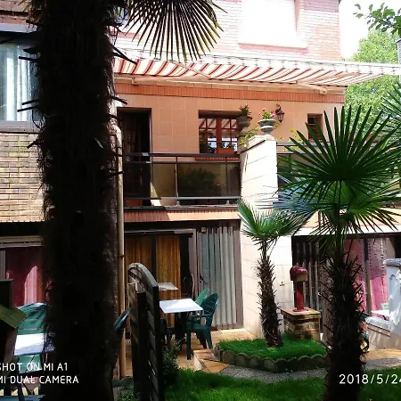 A 30m² Terrasse Et Jardin Apartment